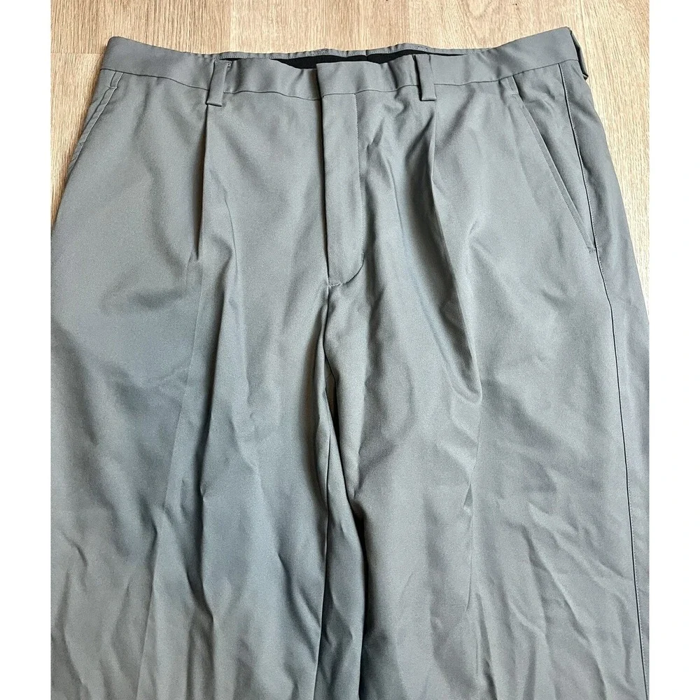 Tiger Woods Collection Pants Men's Size 37 Gray Golf Chino Casual Performance
